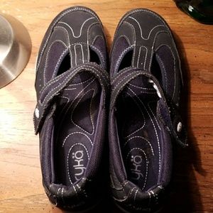 EUC Ryka sneakers US size 8, EU 39.